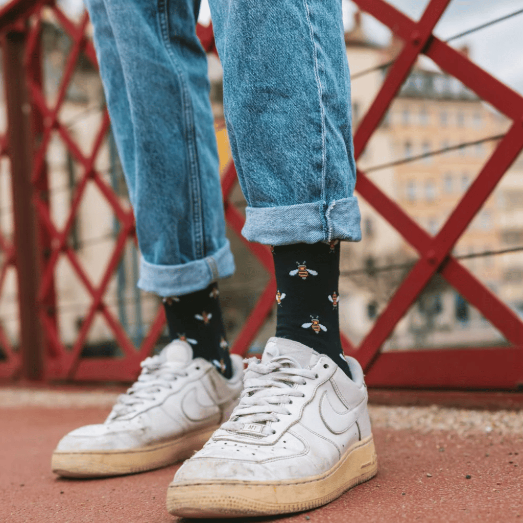 Thumbnail: Pair of men's bamboo socks Image 5