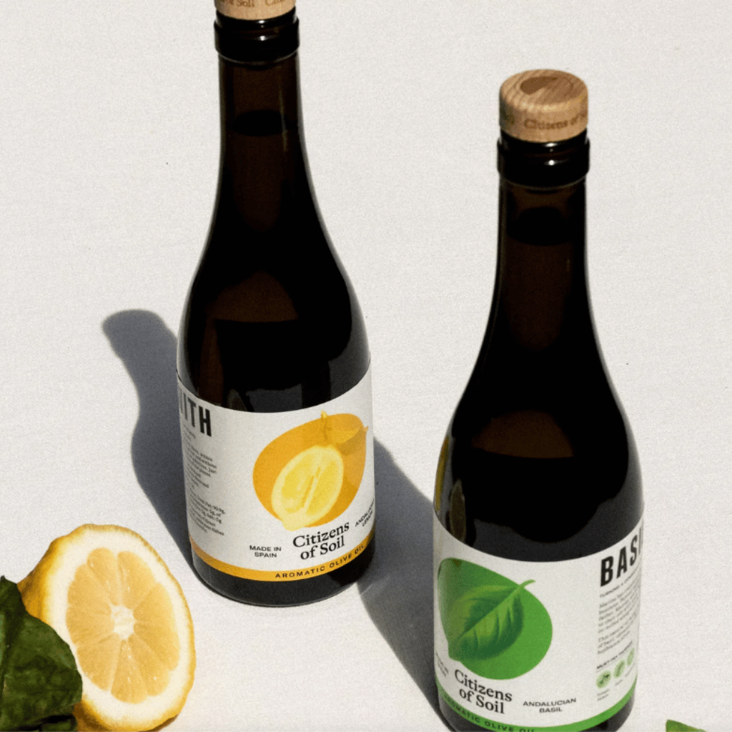 Thumbnail: Aromatic extra virgin olive oil bottle Image 1