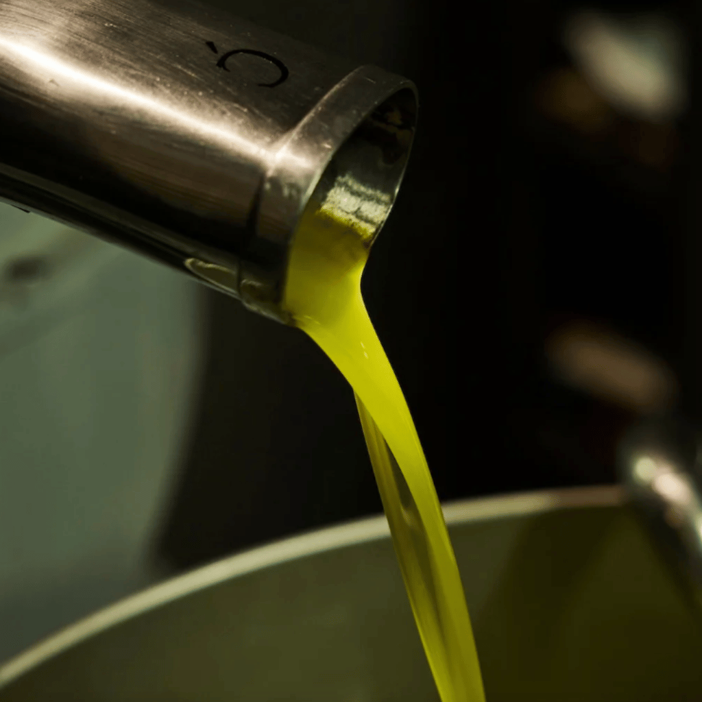 Thumbnail: Croatian extra rare olive oil bottle Image 4