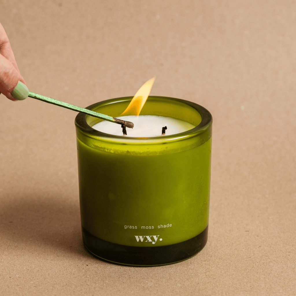 Thumbnail: Roam 5oz candle Image 2