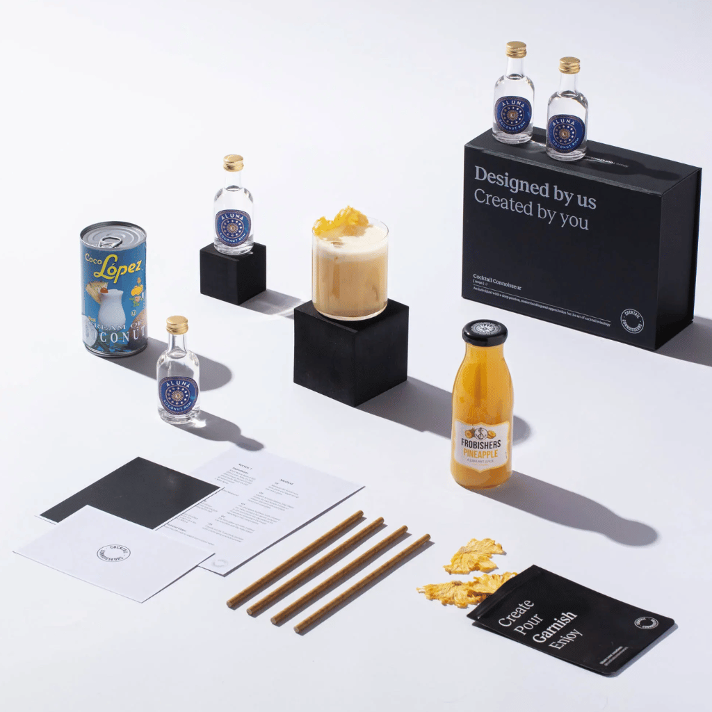 Thumbnail: Cocktail gift set Image 1