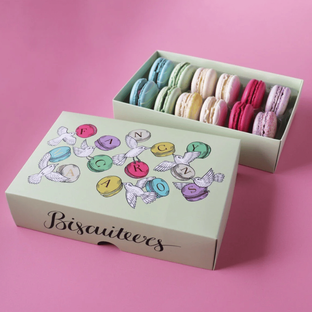 Thumbnail: Rainbow macarons Image 1