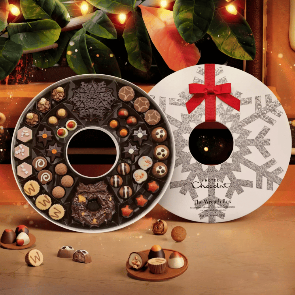 Thumbnail: Luxury chocolate wreath Image 1