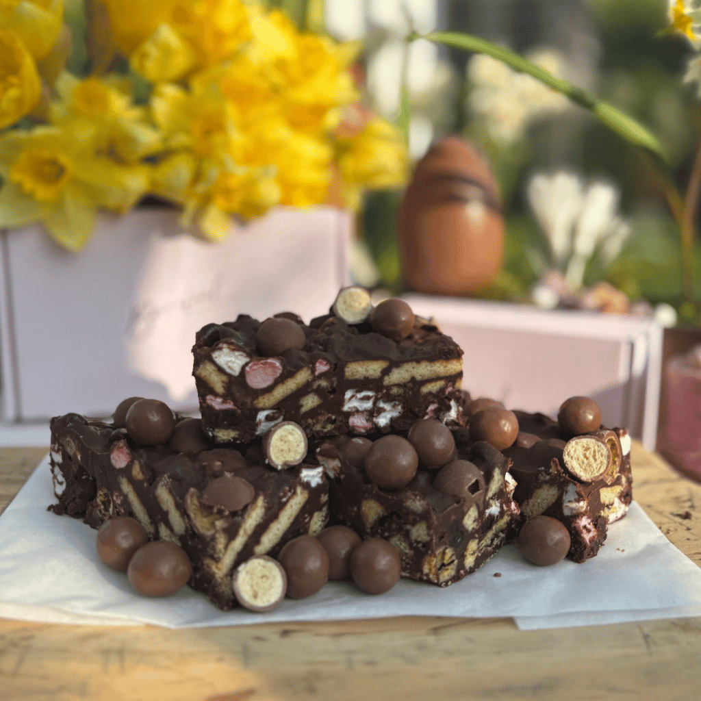 Thumbnail: Box of 12 brownies Image 1