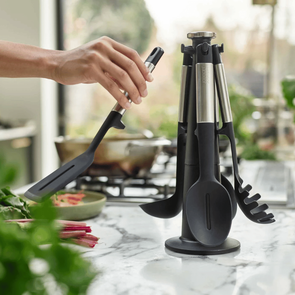 Thumbnail: Utensil set with carousel stand Image 1
