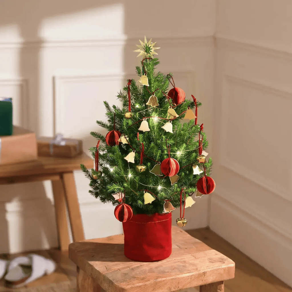 Thumbnail: Jingle bell tree Image 1