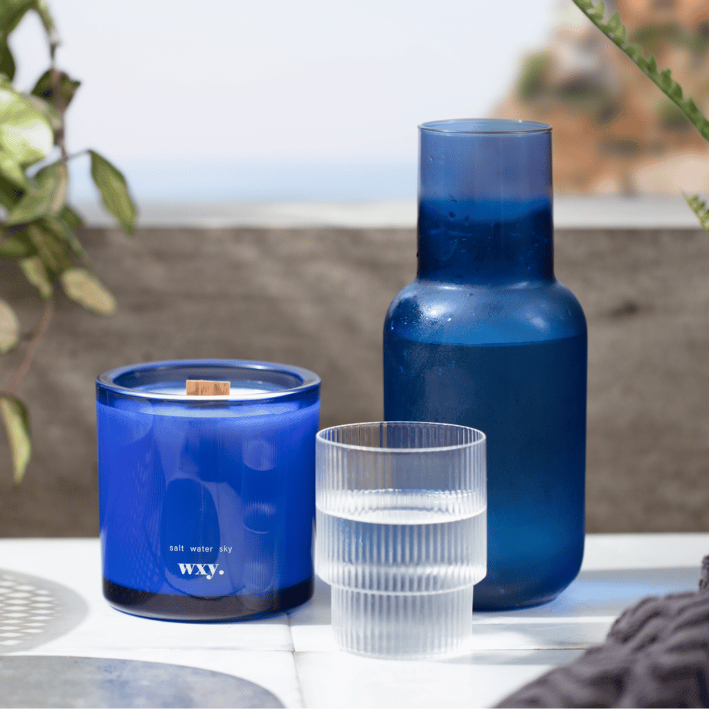 Thumbnail: Roam 12oz candle Image 4